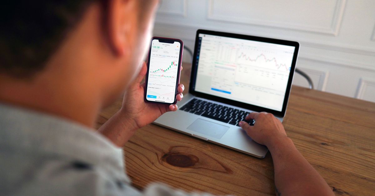 Por que seu score muda entre Serasa, SPC e o banco